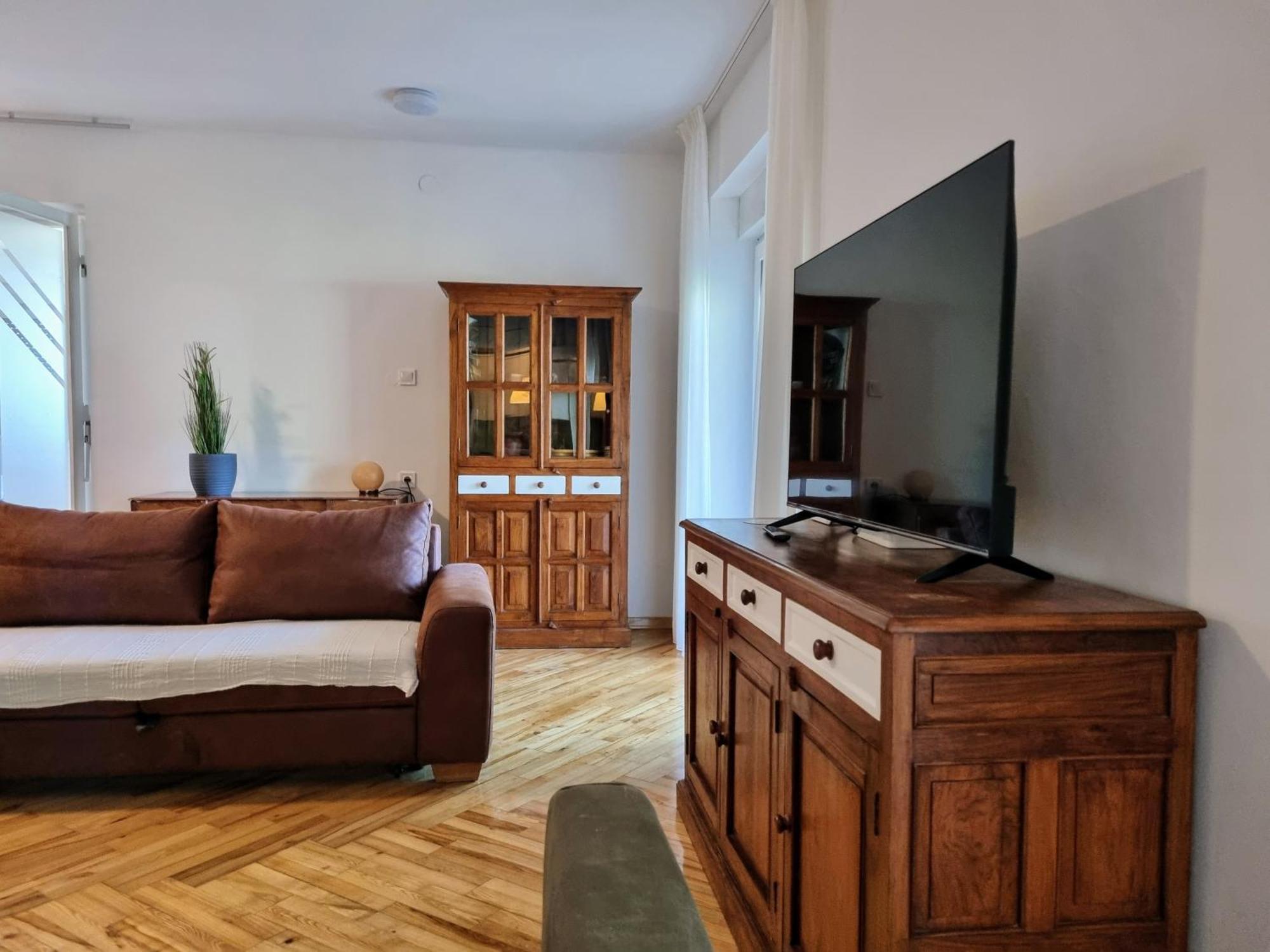 F13 Apartma